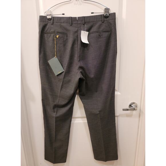 Santorelli Romeo Flat Front Micro Stripe Wool Trouser in Charcoal - Picture 3 of 8